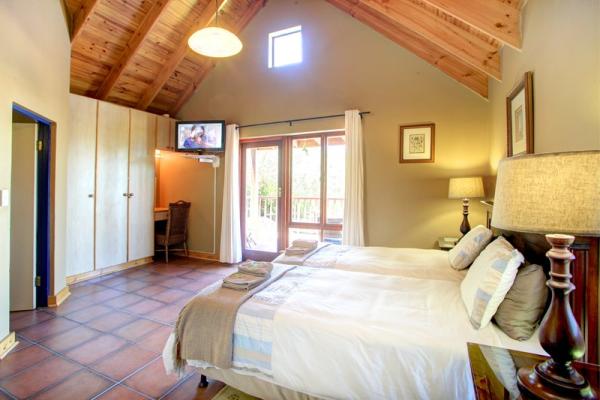 2nd Bedroom with wooden deck