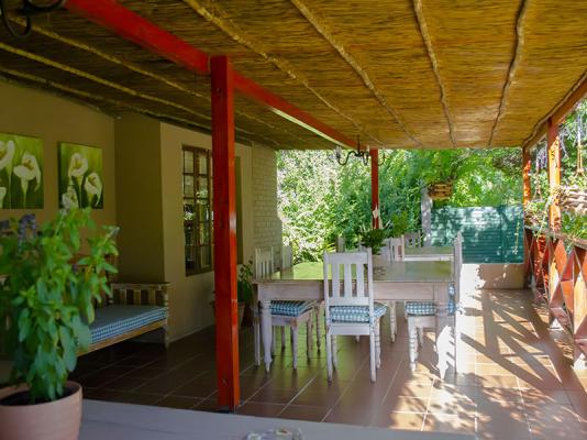 Lily Guesthouse