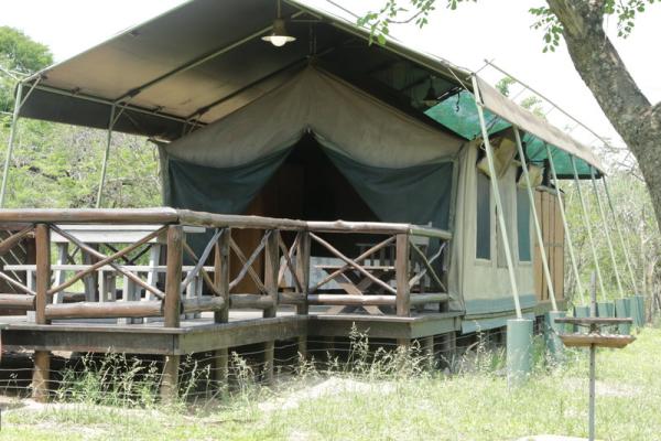 Mpila Camp - Hluhluwe-Imfolozi Game Park