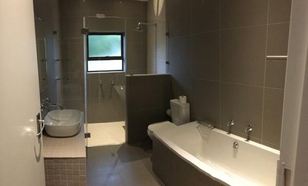 Main bathroom