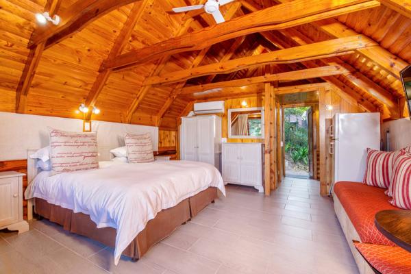 Individual Log cabin with spa bath