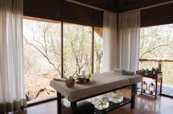 Madikwe Hills Private Game Lodge