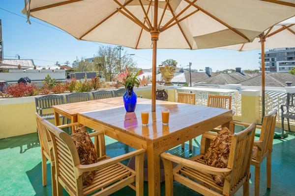 Sundeck entertainment / Barbeque area.