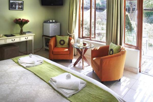 Hottentots Mountain View Guest House