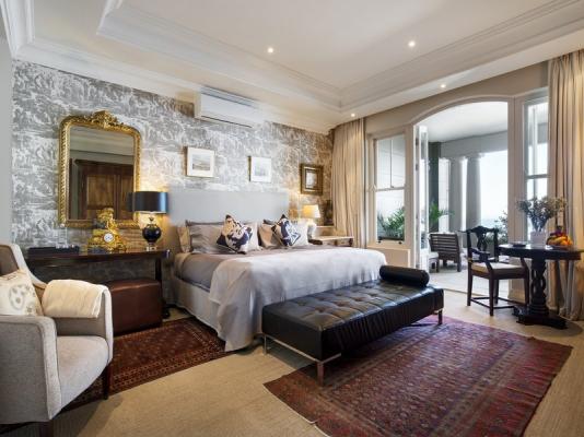 Superior Oceanfront Suite