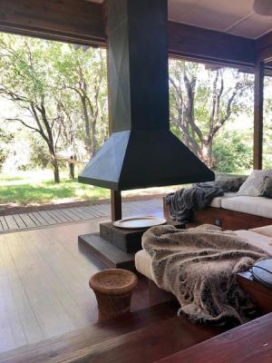 Lazuli Bush Lodge