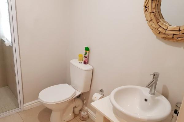 2nd Bathroom