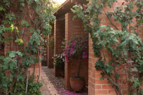 DOWNSTAIRS VERANDAH