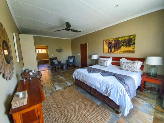 Ndaka Safari Lodge