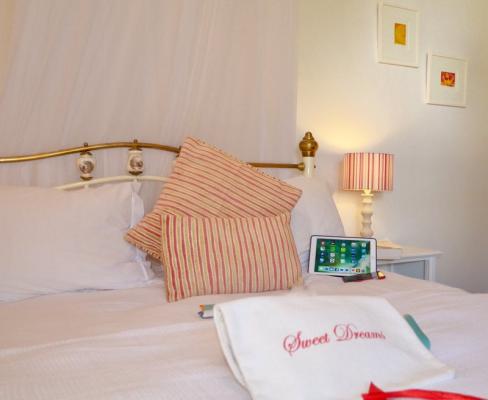 Standard Room with Shower & Victorian Bath