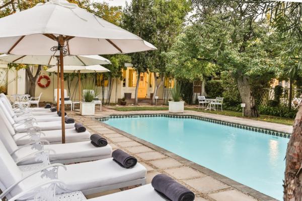 Pool area with entrance to Wellness Centre