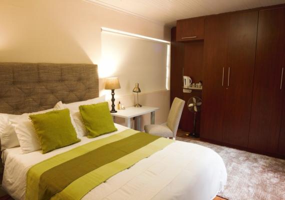 Room image 9