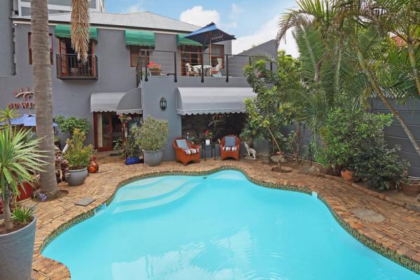 Sparkling Swimming Pool