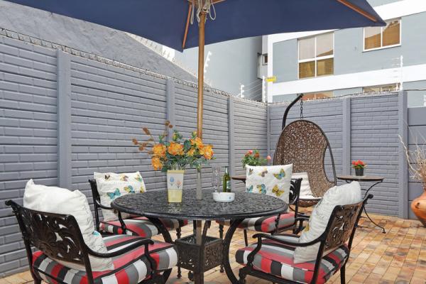 Guest relaxing area