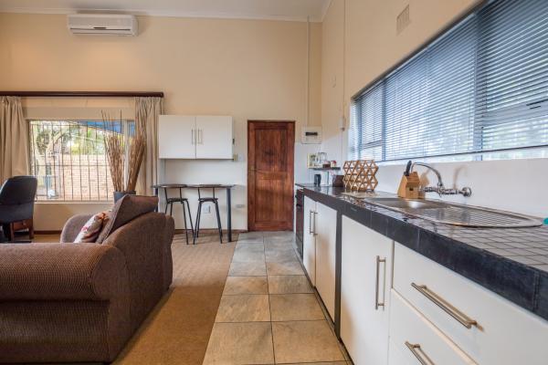 Hillton Manor Guesthouse - 136570