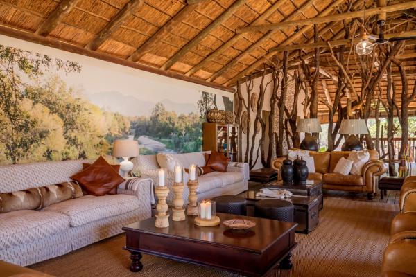 Chisomo Safari Camp - lounge