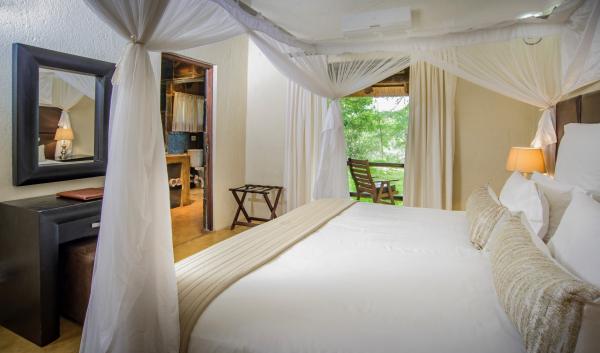 Shiduli Private Game Lodge - rooms