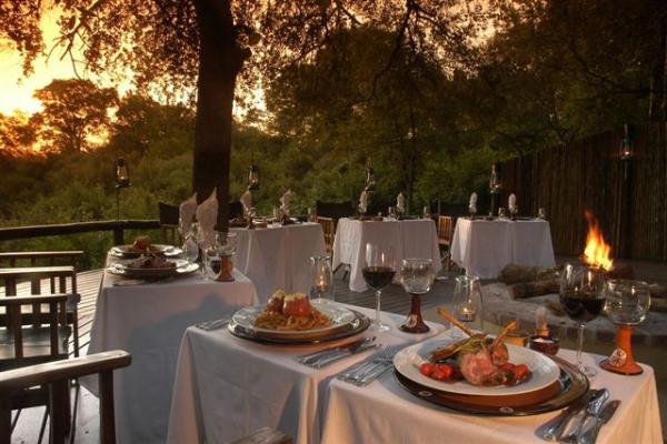 Kuname Lodge - outdoor dining