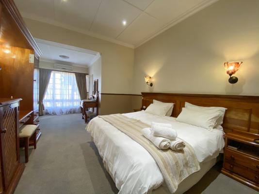 Turnberry Boutique Hotel - 137356