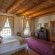 Pine Manor House en suite