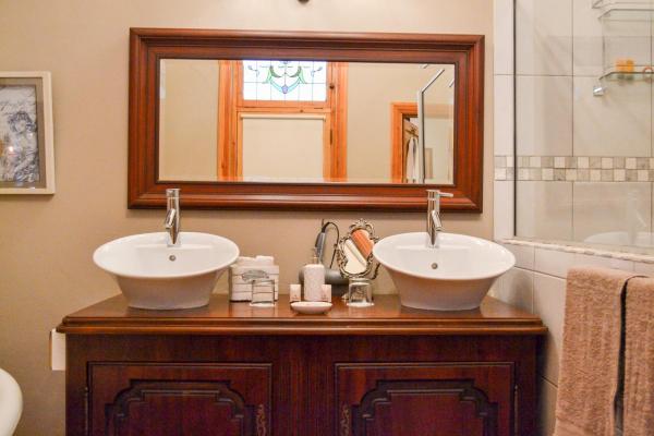 De Avond Rust | Bed and Breakfast | Oudtshoorn, Western Cape, South Africa