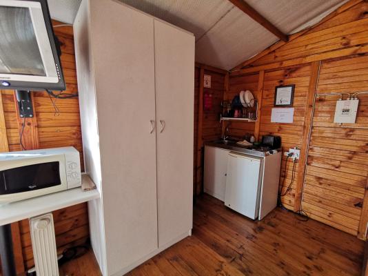 Visarend Mini-Self-Catering Wood Cabin