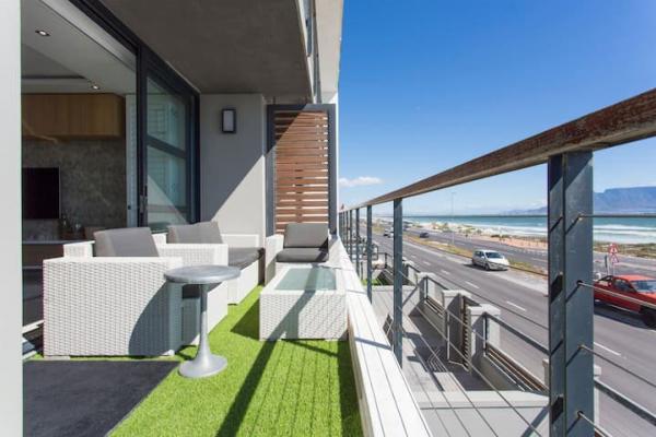Blouberg Luxury Beachfront apartment - 144595