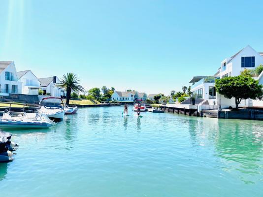 Hartley House on the canals - 148385