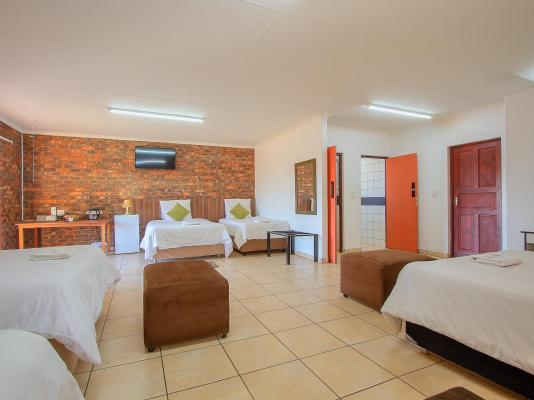 Airport Game Lodge - 149151