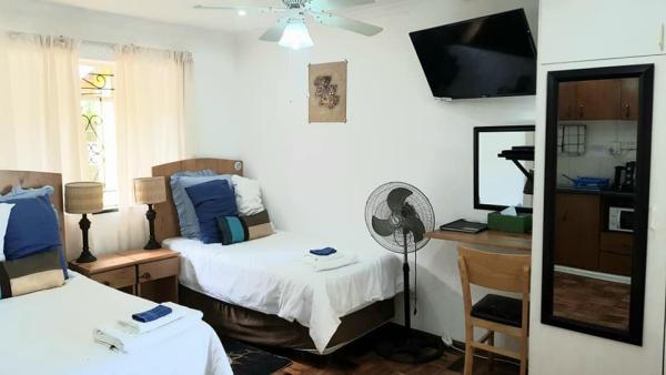 Room image 7