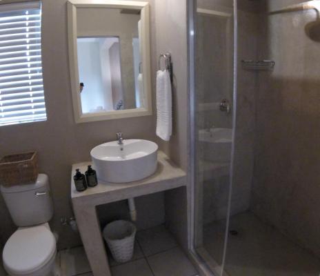Room image 3