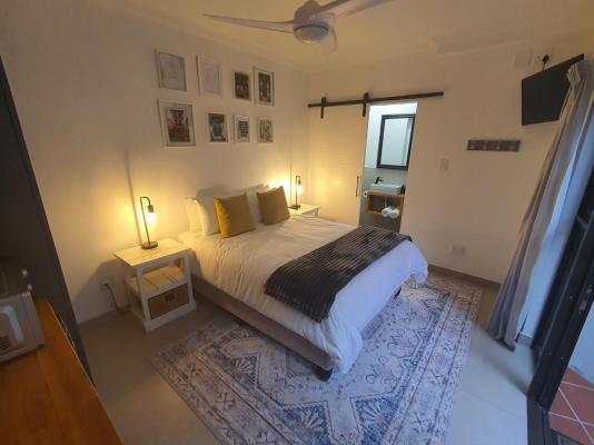 The Blue Door Self-Catering and BnB - 156150