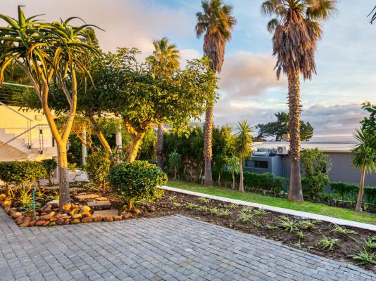 Hutchinson Villa - 156322