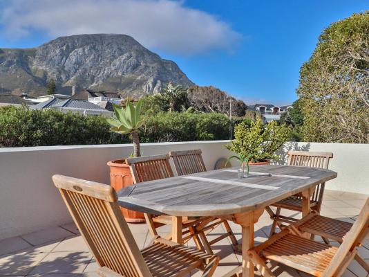 Hermanus Beachfront Lodge - 156753