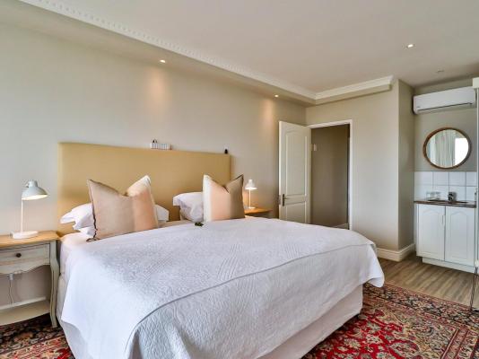 Hermanus Beachfront Lodge - 156766