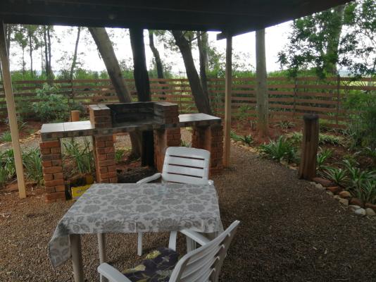 Loerie cottage, braai patio area