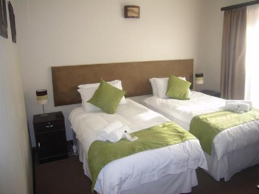Room image 1