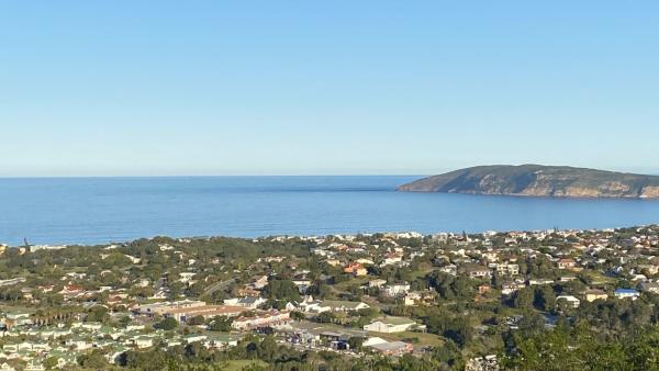 Castleton magnificent view of the Indian ocean, Plettenberg Bay and Robberg nature reserve