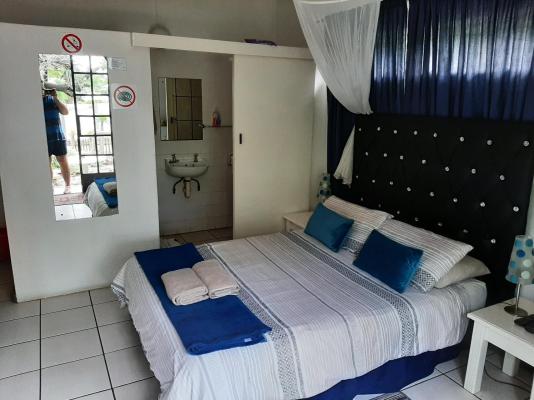 Elephant Walk Guesthouse - 163349