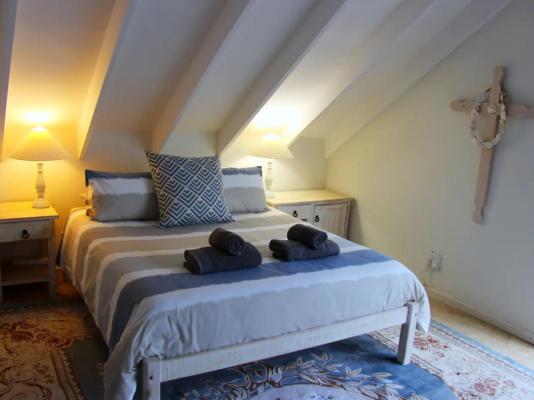 Room image 7