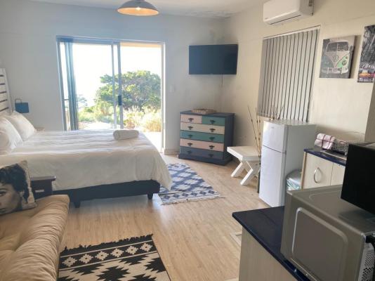 Seaview Sunset Boutique Apartments - 165011