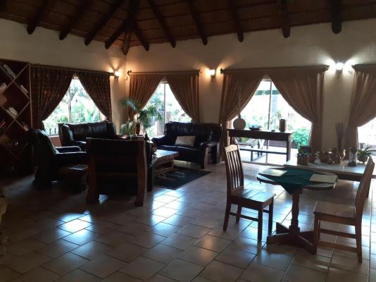 Tropicana Lodge & Function Venue - 165500