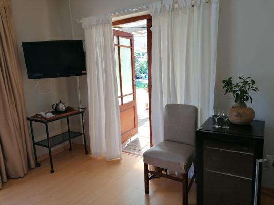 15 On Penguin Guest House - 165542