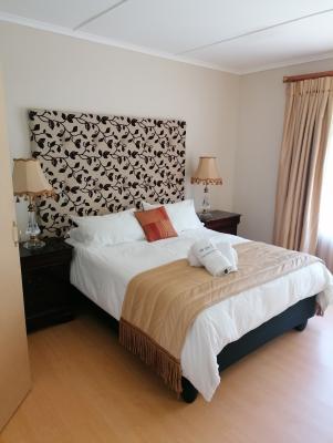 15 On Penguin Guest House - 165546