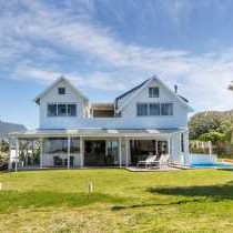 Beach Break Guest Houses and Villas