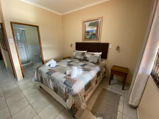 Sea Side Self Catering - 166674