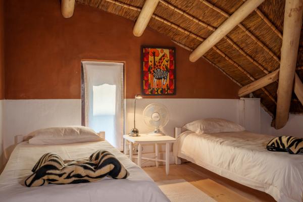 Zebras Crossing Boutique Lodge - 167389