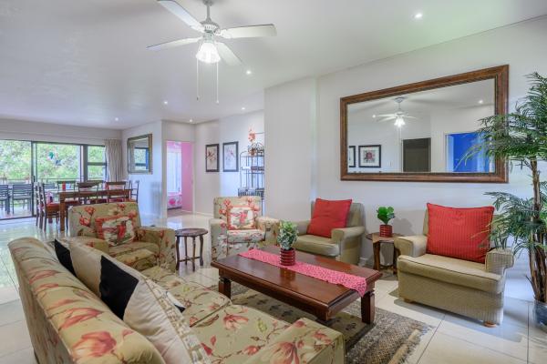 Room image 3