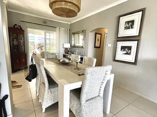 Ballito Central Pet Friendly Home - 170015