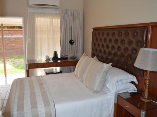 Airport Gardens Boutique Hotel - 171235